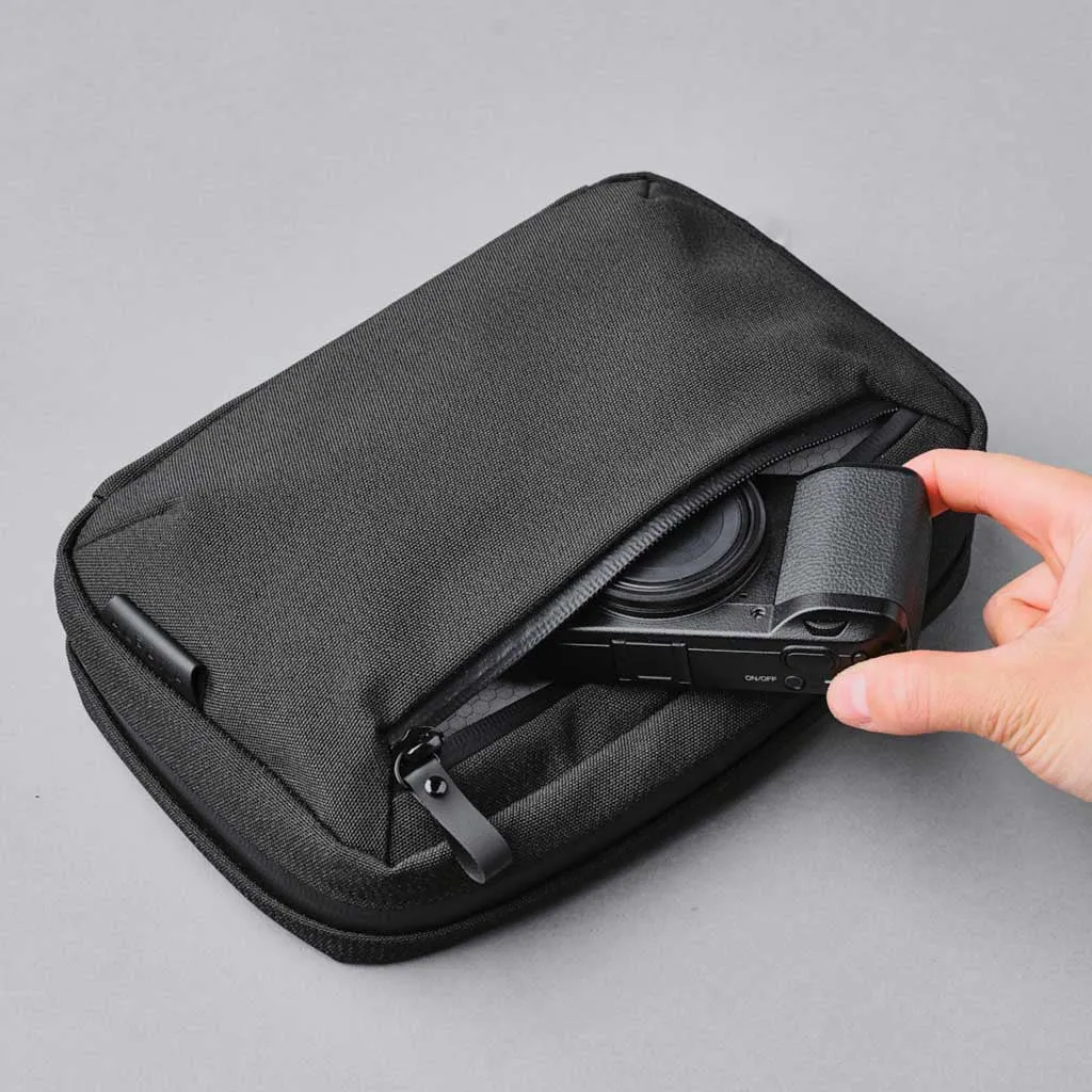 Elements Tech Case Alpaka Bags