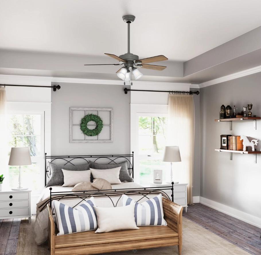 Hunter Fan Swanson 44" Indoor Pull Chain Ceiling Fan with 3 lights 20W LED