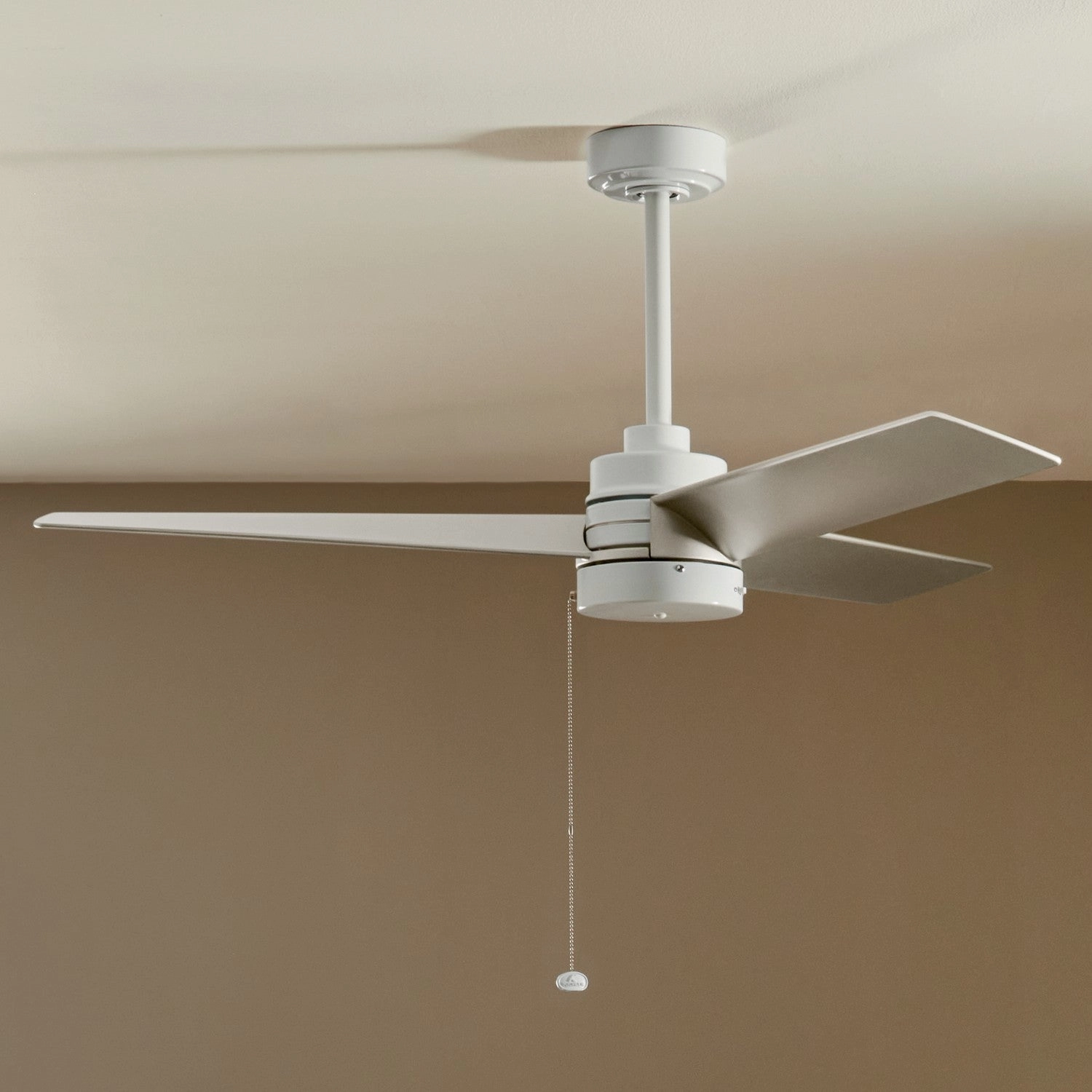 Spyn Lite 52"Ceiling Fan White