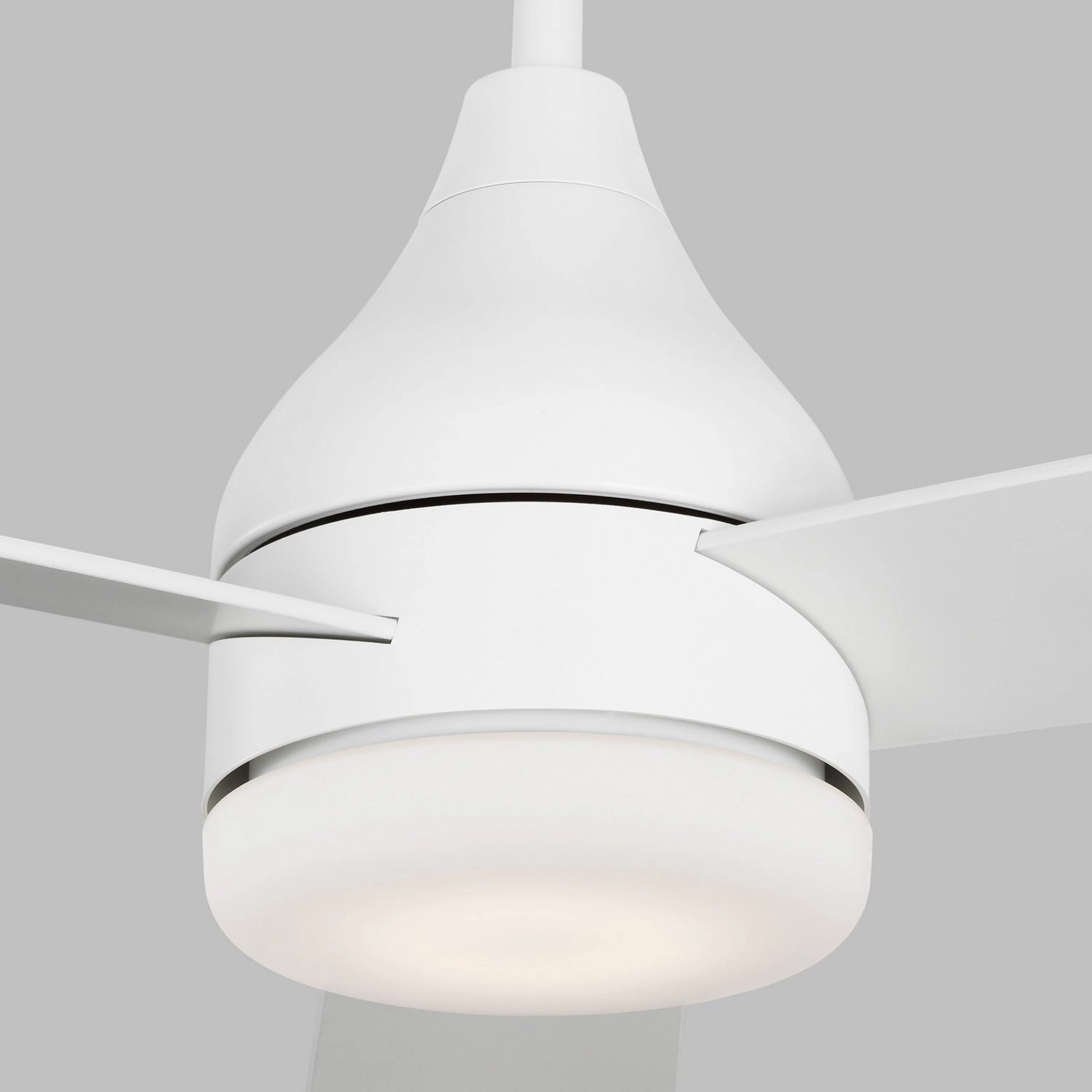 Streaming 52"Ceiling Fan Matte White