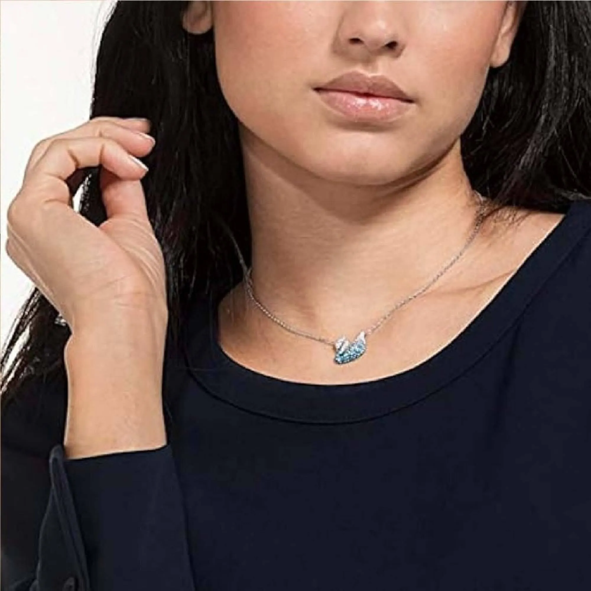 Swarovski Jewelry Swarovski Women's Pendant Necklace - Swan Medium Blue and White Crystals | 5633856