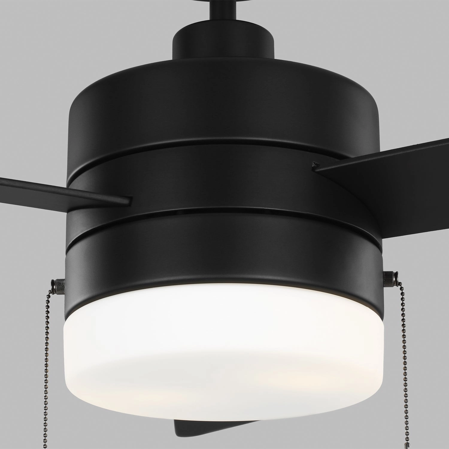 Syrus 52" Ceiling Fan Midnight Black