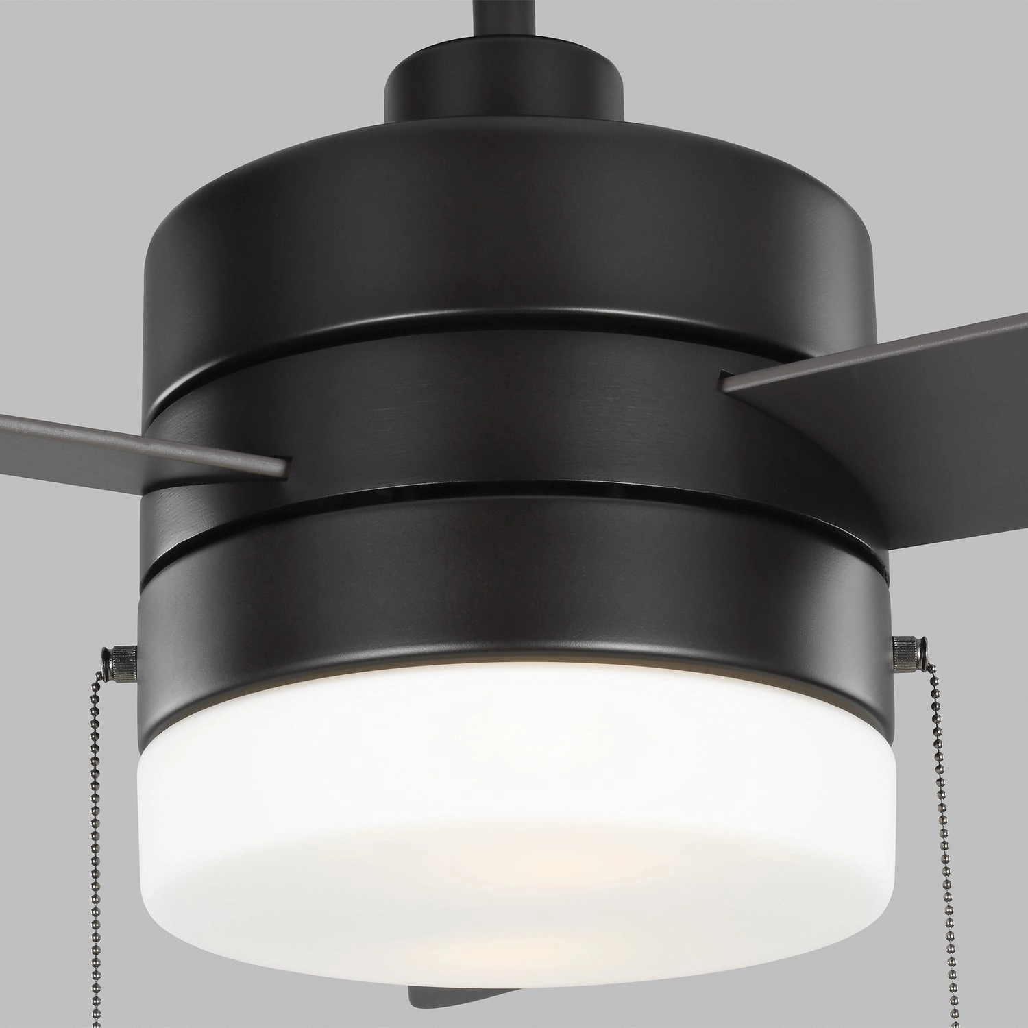 Syrus 52" Ceiling Fan Oil Rubbed Bronze