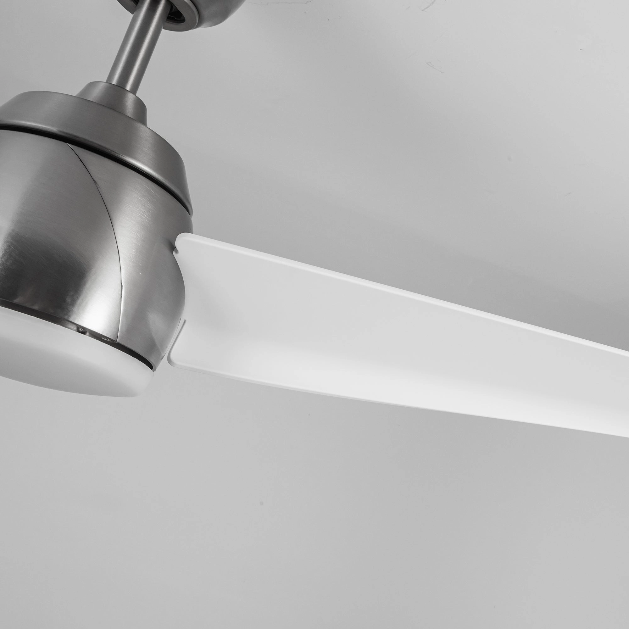Thalia 54"Ceiling Fan Brushed Nickel/Matte White