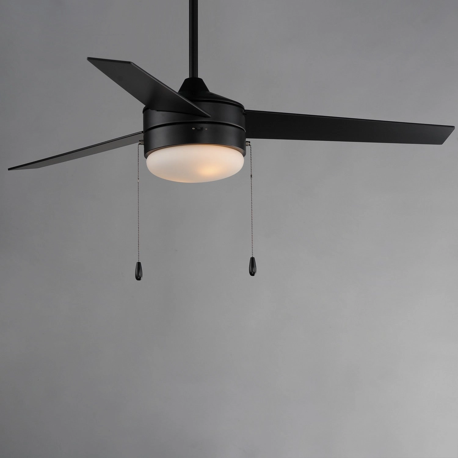 Trio 52"Ceiling Fan Black / Walnut