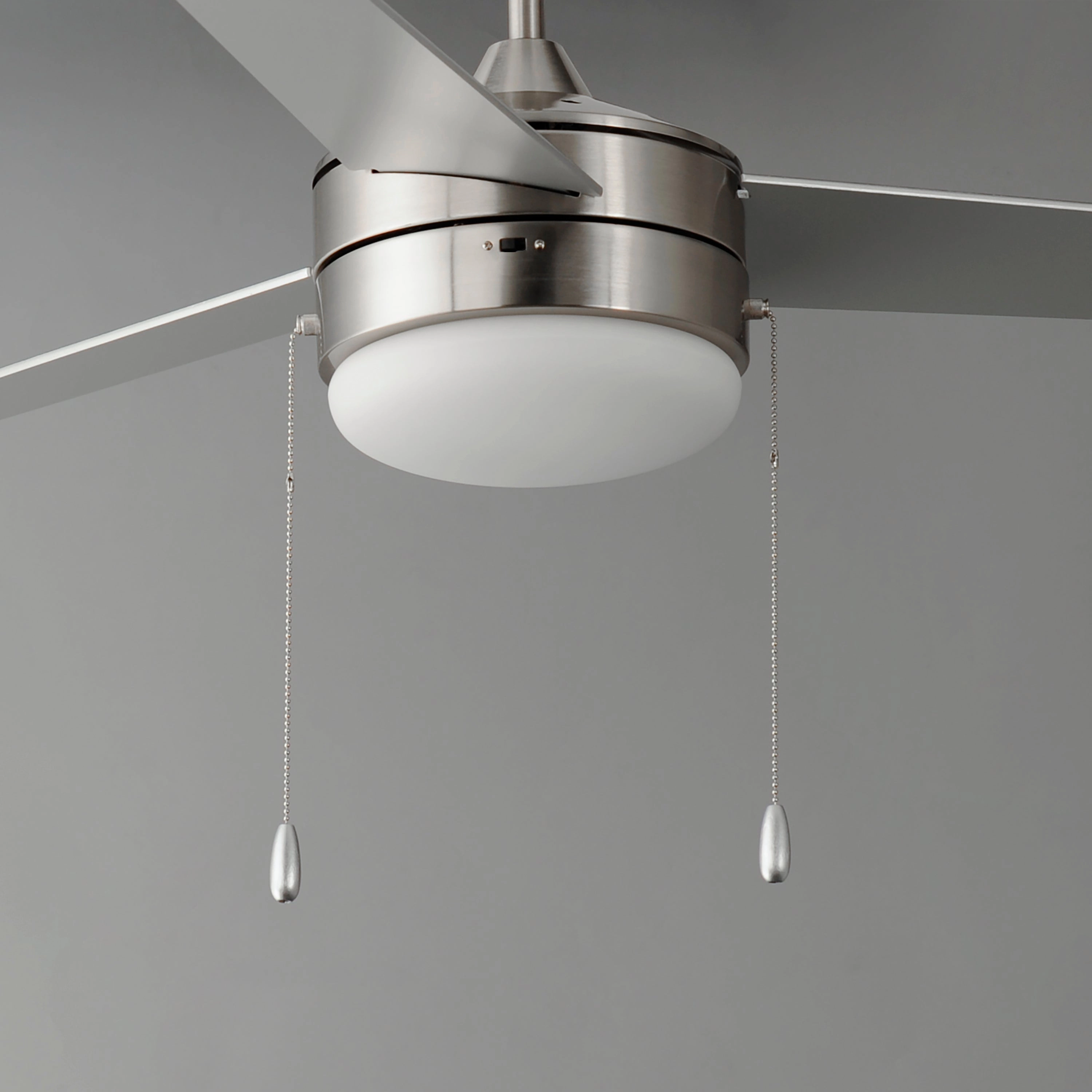 Trio 52"Ceiling Fan Satin Nickel / Black