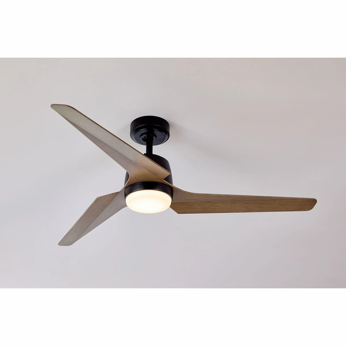 Upshur 52"Ceiling Fan Matte Black